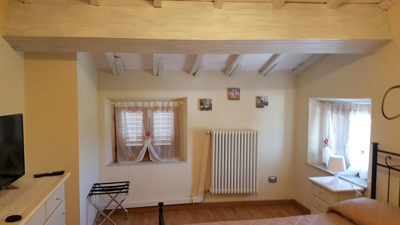 Flori'S Bed & Breakfast Viareggio Bagian luar foto
