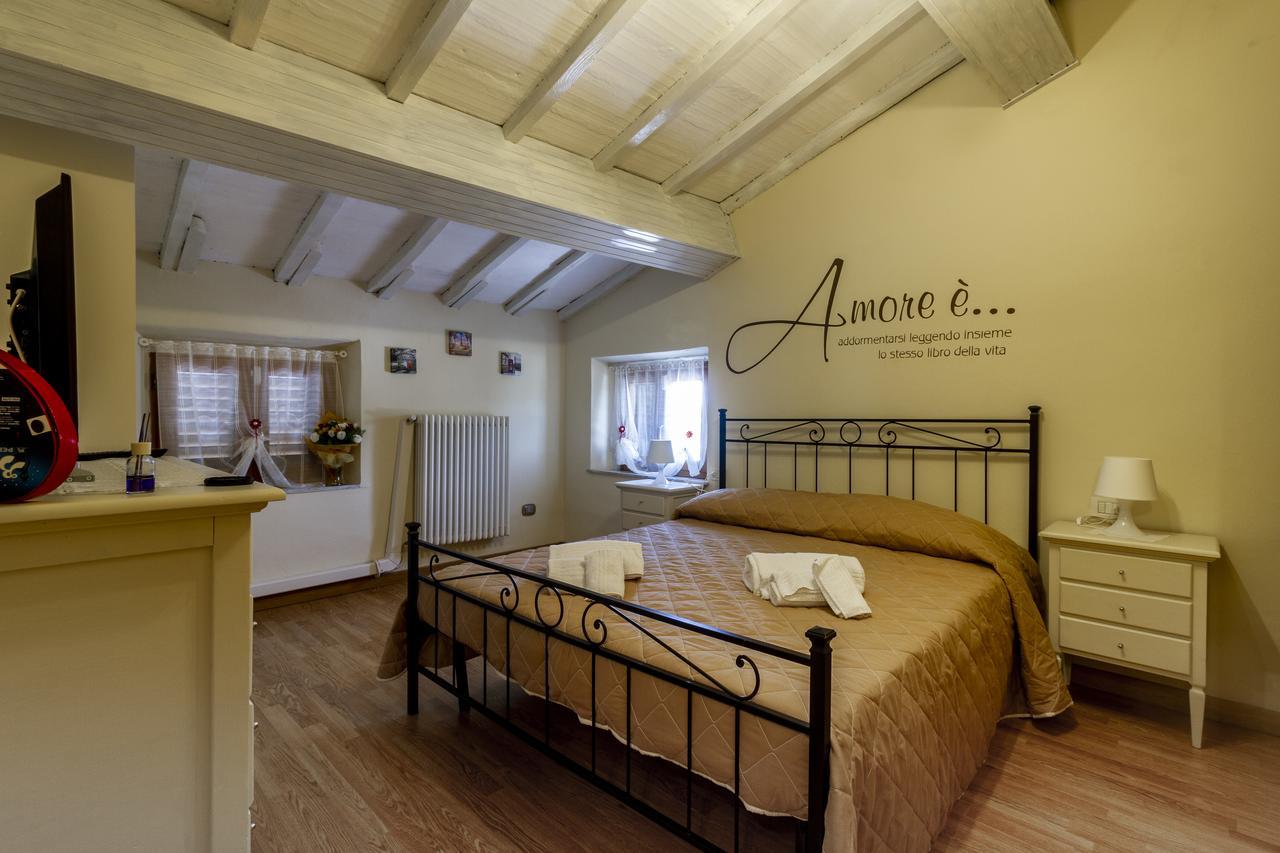 Flori'S Bed & Breakfast Viareggio Bagian luar foto