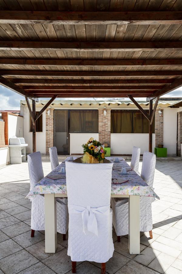 Flori'S Bed & Breakfast Viareggio Bagian luar foto