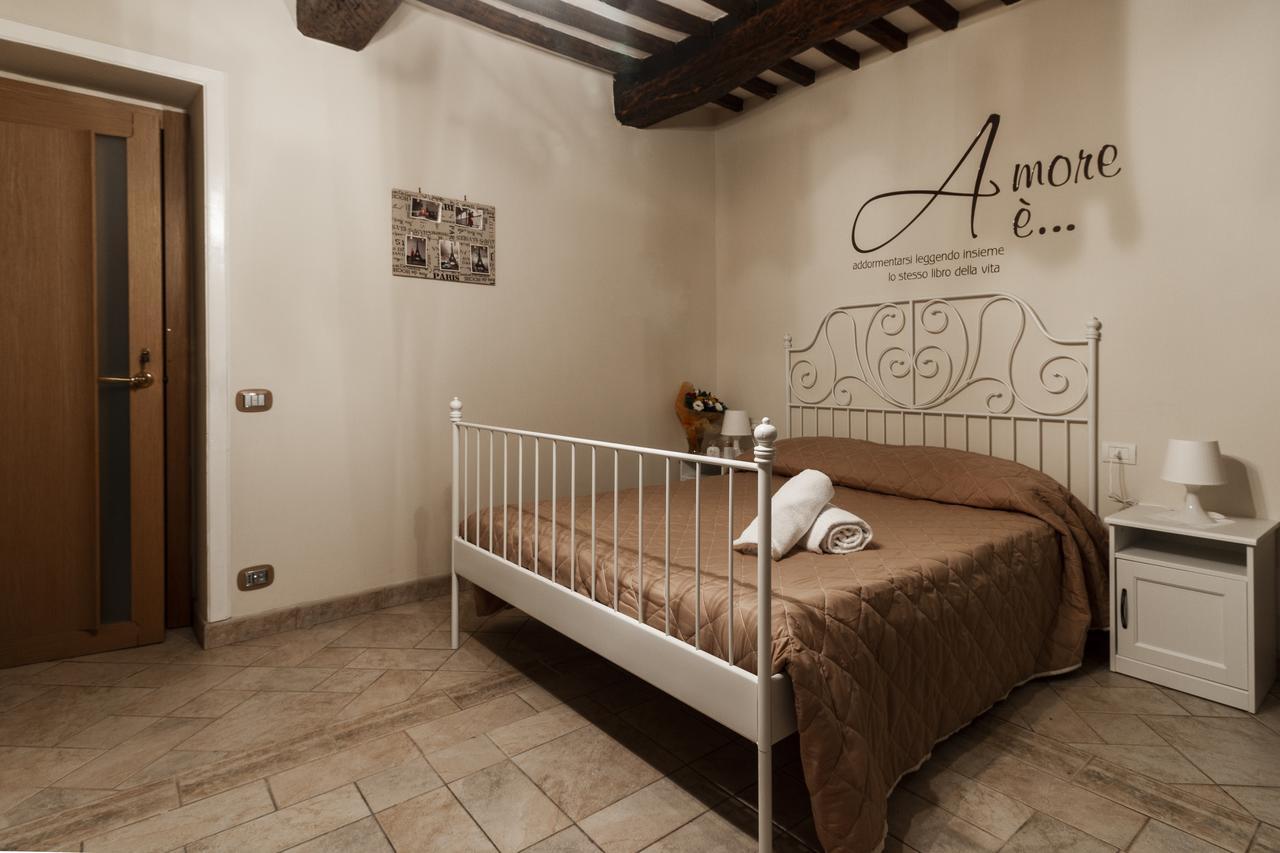 Flori'S Bed & Breakfast Viareggio Bagian luar foto