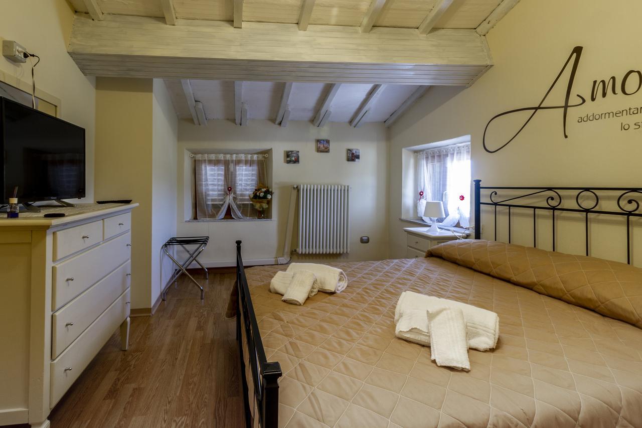 Flori'S Bed & Breakfast Viareggio Bagian luar foto